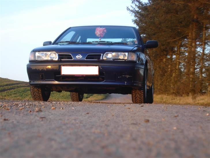 Nissan Primera 1,6 DØD:'( billede 10