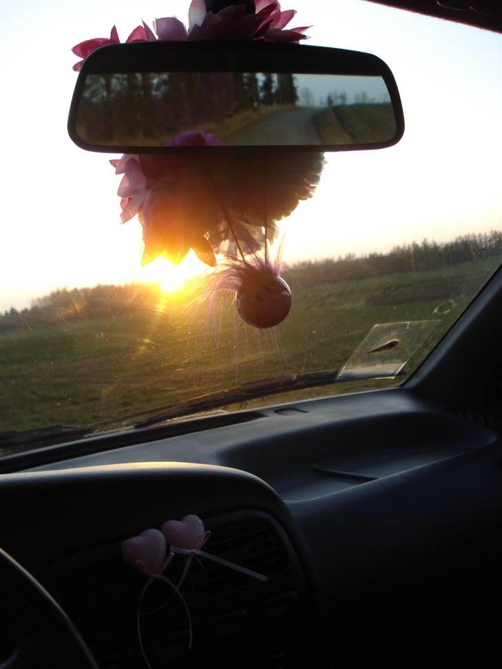 Nissan Primera 1,6 DØD:'( billede 15