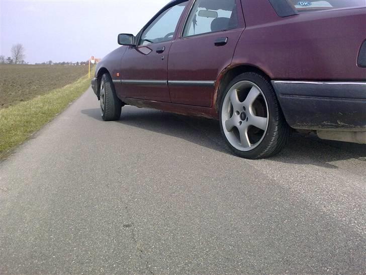 Ford Sierra 2,0 Solgt til søs billede 11