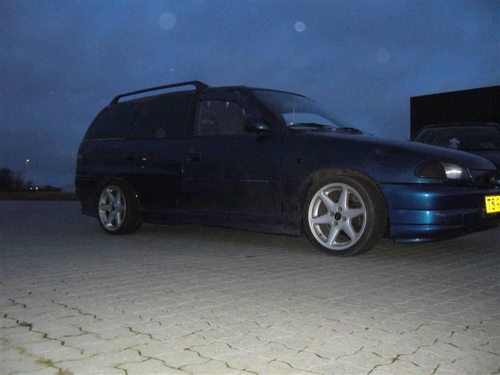 Opel Astra f caravan  -Solgt- billede 3