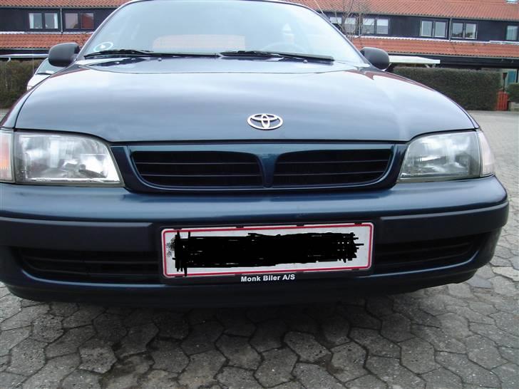 Toyota Carina E billede 2