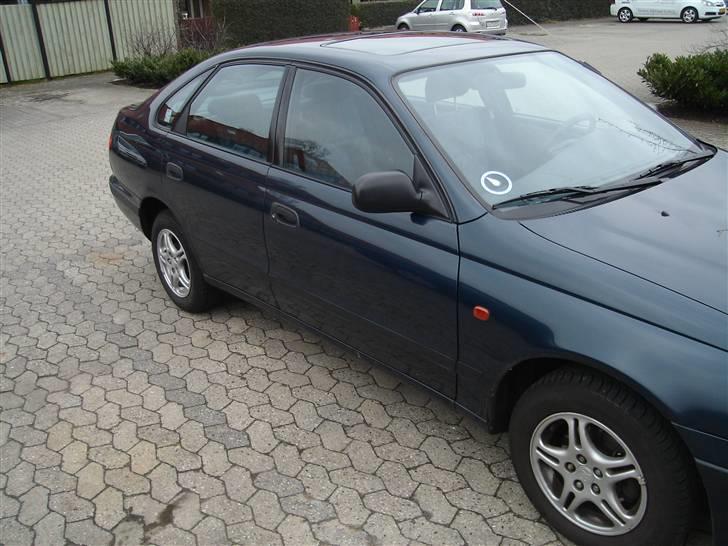 Toyota Carina E billede 4