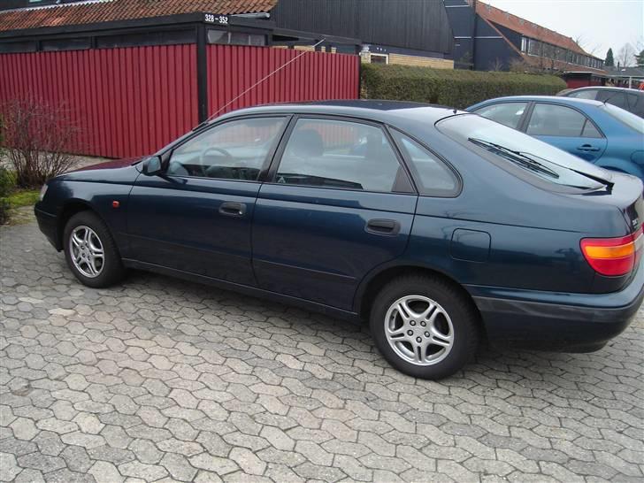 Toyota Carina E billede 7