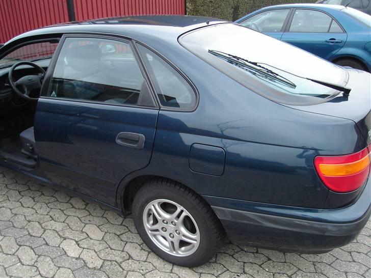 Toyota Carina E billede 12