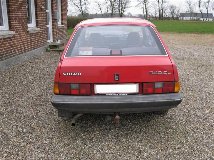 Volvo 340 DL (smadret motor) billede 3