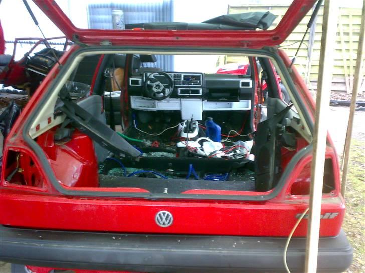 VW Golf 2 - Genopbygning. Fordi der er nogen mennesker der ikk kan la andres ting være billede 8