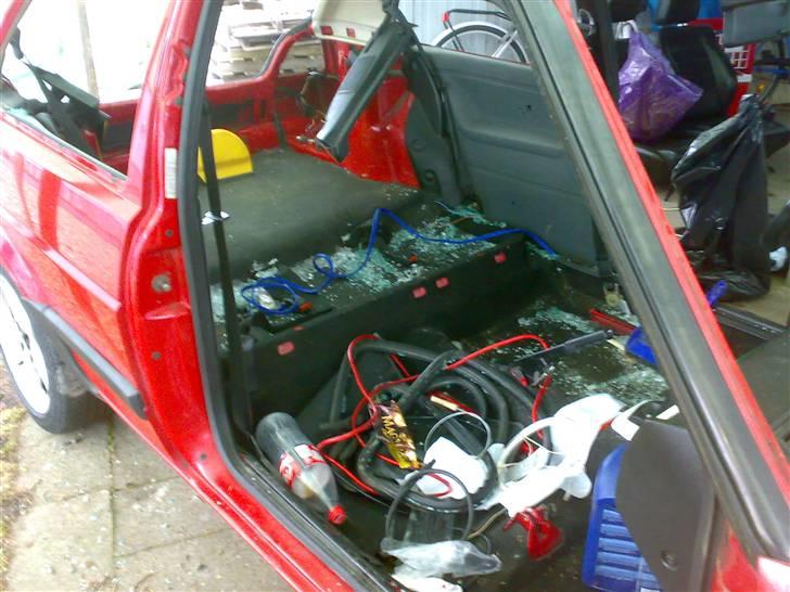 VW Golf 2 - Genopbygning. Fordi der er nogen mennesker der ikk kan la andres ting være billede 10