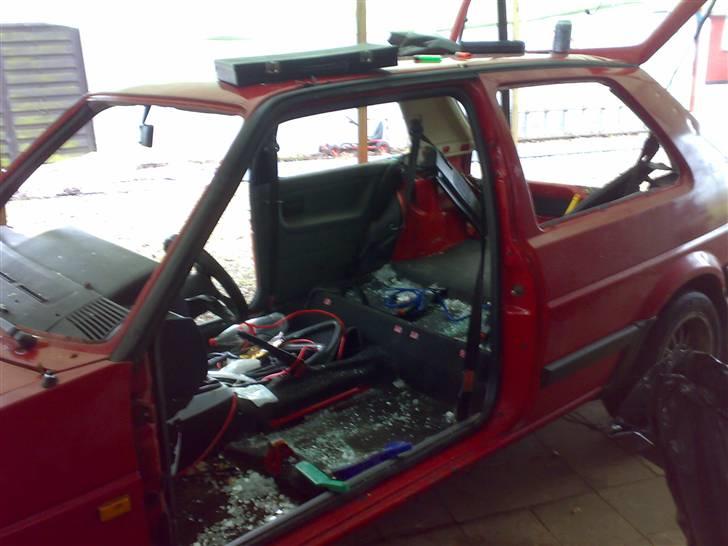 VW Golf 2 - Genopbygning. Fordi der er nogen mennesker der ikk kan la andres ting være billede 12