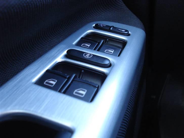 VW 1,8 GTI Turbo *SOLGT* billede 17