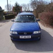 Opel astra 1.6i