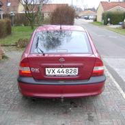 Opel Vectra B 1,6i 16V GL
