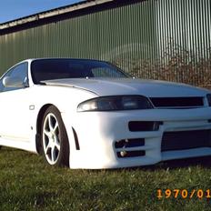 Nissan skyline r33   