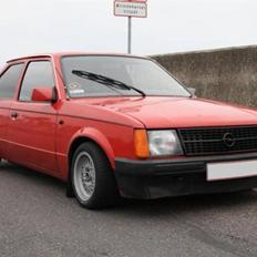 Opel Kadett D 1,2 N [Solgt]