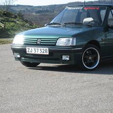 Peugeot 205 cabriolet (solgt)