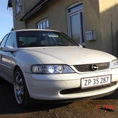 Opel vectra B 1,8 16v