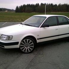 Audi 100