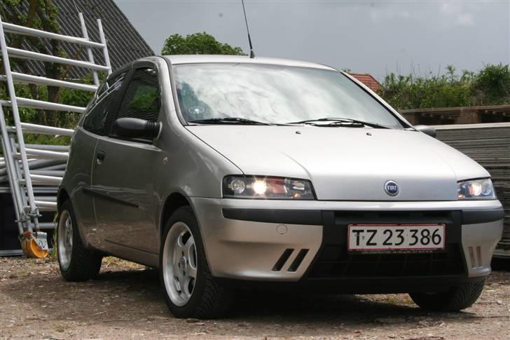 Fiat Punto II 1.2 8v (SOLGT) billede 1