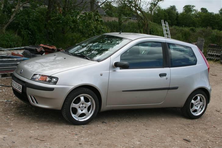 Fiat Punto II 1.2 8v (SOLGT) billede 2