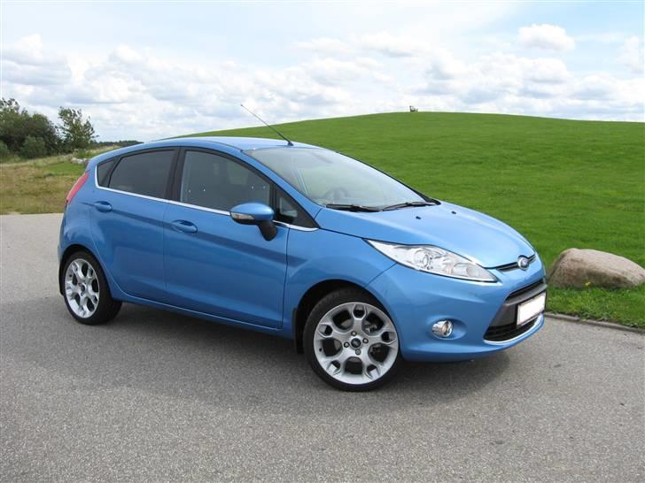 Ford Fiesta Titanium SOLGT billede 1