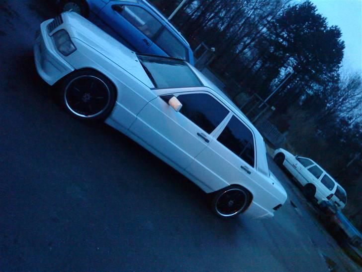 Mercedes Benz 190E "solgt" billede 9