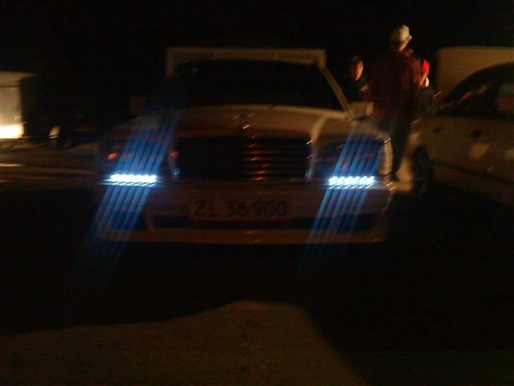 Mercedes Benz 190E "solgt" billede 11