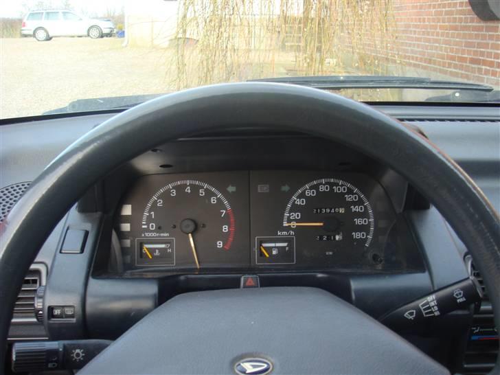 Daihatsu charade (solgt) billede 6