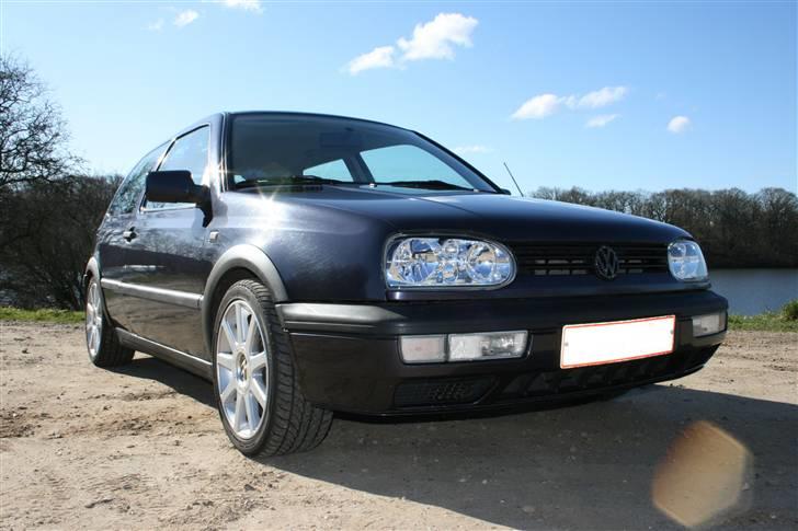 VW Golf 3 1.8 GL Solgt - EsbenN.dk - Bygholm Sø.  D. 19. Marts 2009 billede 6