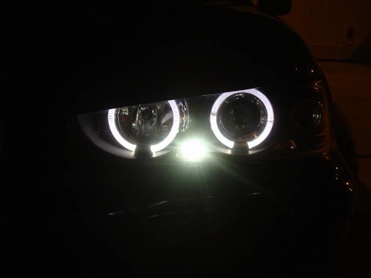 BMW 325i e36 - angel eyes billede 5