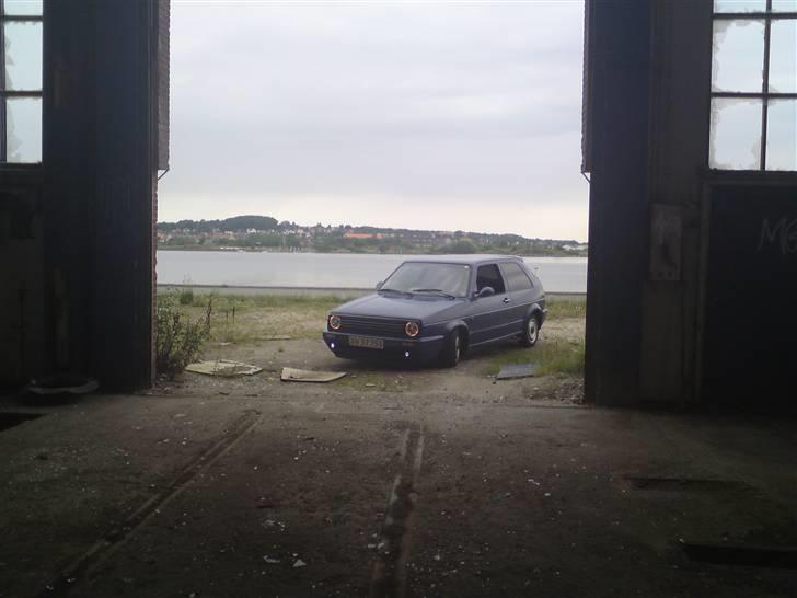 VW golf 2 GTD...... blå golf - sådan så den ud da jeg købte hende ;) billede 9