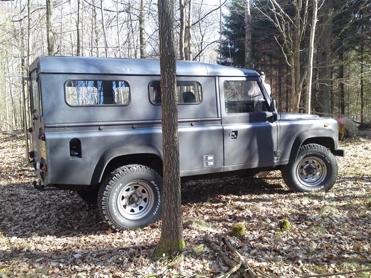 Land Rover Defender 110 solgt - efter renovering billede 10
