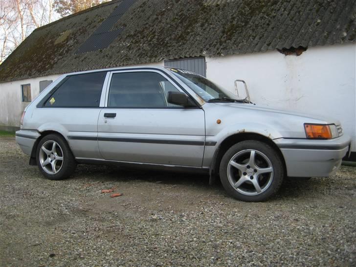Nissan Sunny 1.6 GT "Raketten" *R.I.P* - Med nye alusutter på :P billede 13