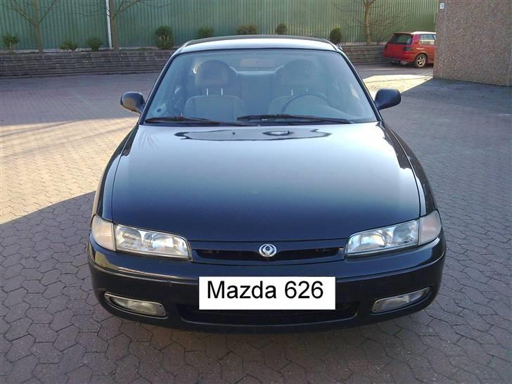 Mazda 626 1,8 I Sedan (Solgt) billede 1