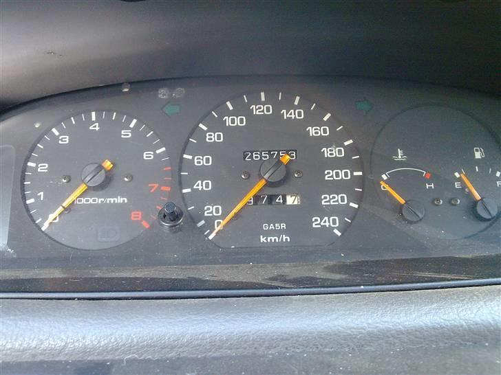 Mazda 626 1,8 I Sedan (Solgt) billede 10