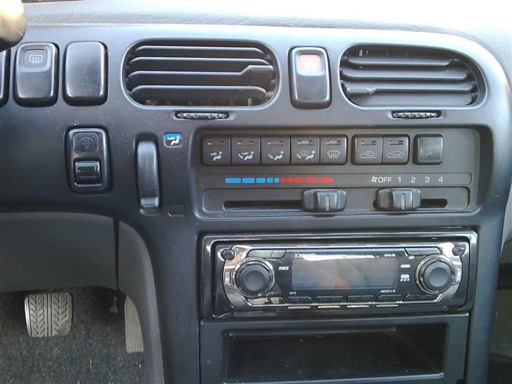 Mazda 626 1,8 I Sedan (Solgt) billede 11