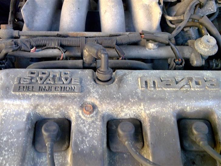 Mazda 626 1,8 I Sedan (Solgt) billede 15