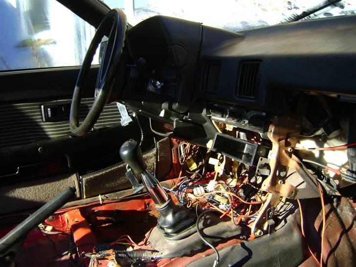 Toyota Supra 2,8i - Adskildelse igang, da jeg besluttede at lave rust og rengøre alt.... billede 12