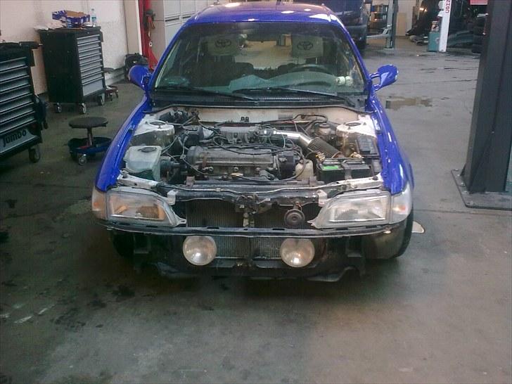 Toyota corolla Xli(totalskadet)  billede 8