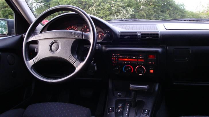 BMW E36 Compact 316i AUT billede 3