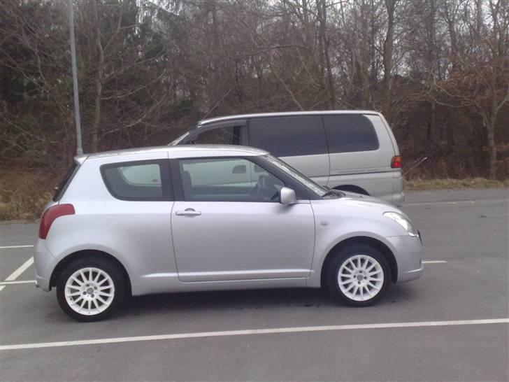 Suzuki Swift GL-A billede 7