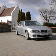 BMW E39 528i  *SOLGT*