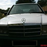 Mercedes Benz E190 w201[død]