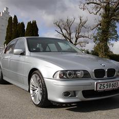 BMW E39 528i  *SOLGT*