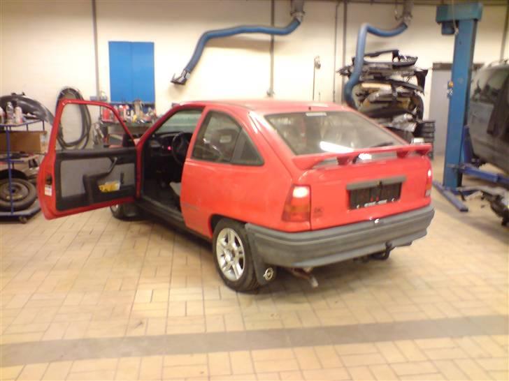Opel kadett *solgt* billede 5