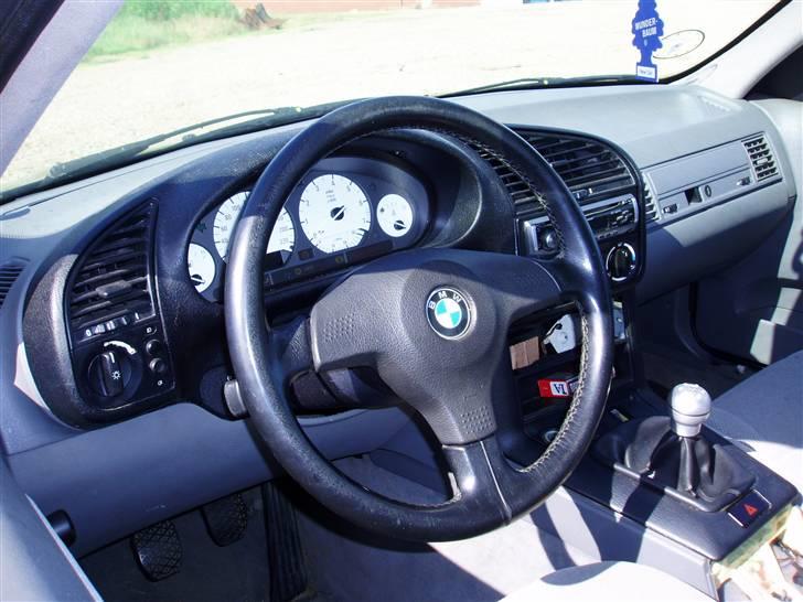 BMW E36 billede 3