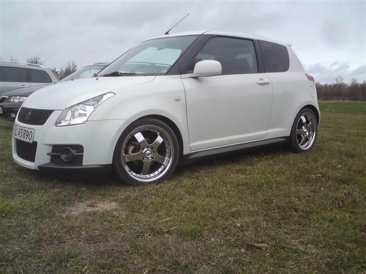 Suzuki Swift - SOLGT - nye fælge billede 9