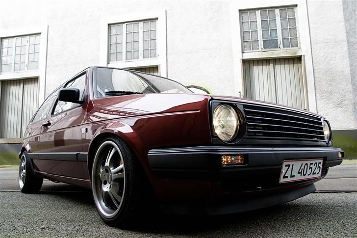 VW Golf TD // **SOLGT** billede 1