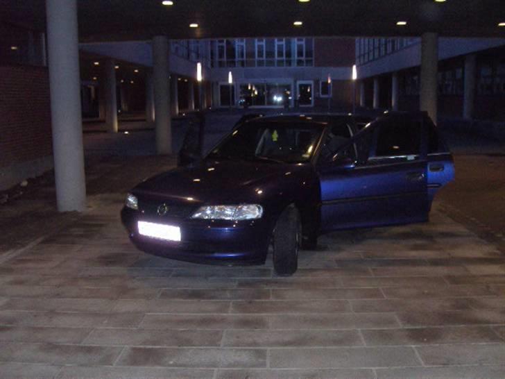 Opel Vectra B Hatchback billede 1