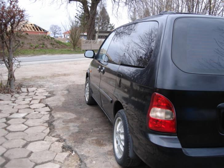 Kia carnival VAN SOLGT billede 5