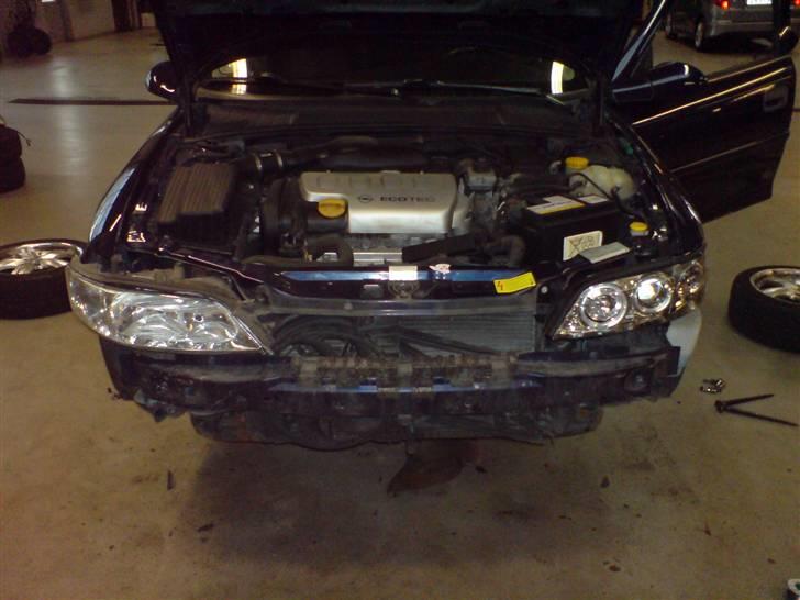 Opel vectra b 1,8 16v - efter en 3 omgange i ringen. billede 6