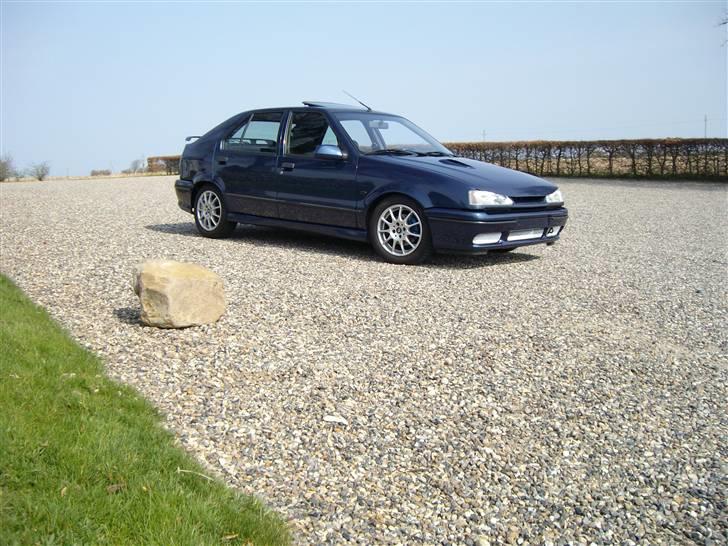 Renault 19 1,8 16v billede 2